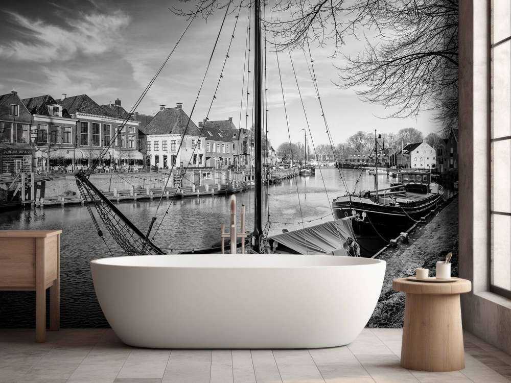 Zabytkowe statki towarowe zacumowane w Dokkum Friesland 